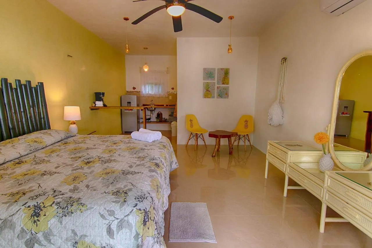 San Fernando Bacalar, Villa Pina Colada 0*, Bacalar