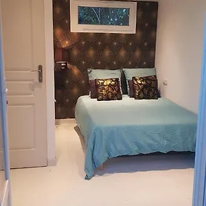 guest-house-bedroom-riviera-private-entrance.fr-provencehotel.com/